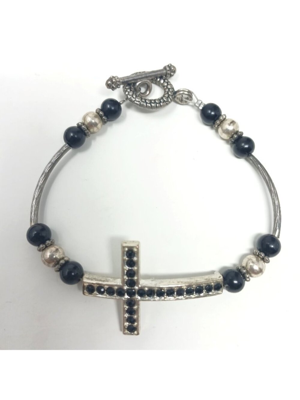 VTG Silver & Black Beaded 8" Bracelet W/ Cross Accent Toggle Clasp #J8-BP